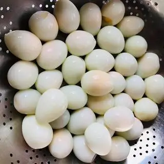 Hình ảnh Trứng cút 1 trứng