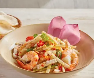 Hình ảnh Gỏi đu đủ ngó sen