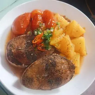 Hình ảnh Cơm cá ngừ kho thơm