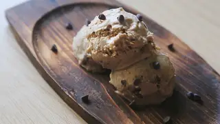 Hình ảnh Kem bơ đậu phộng & chocochip