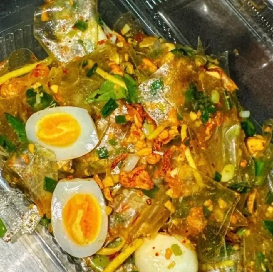 Hình ảnh Bánh tráng trộn truyền thống