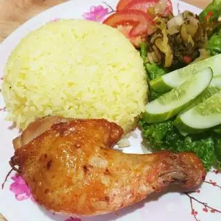 Hình ảnh Cơm gà xối mỡ