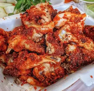 Hình ảnh Gà nướng muối ớt nửa con