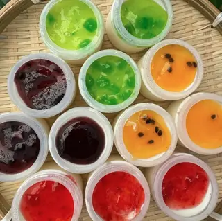 Hình ảnh Sữa chua hũ mix vị trái cây