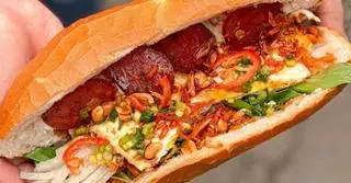 Hình ảnh Bánh mì lạp xưởng
