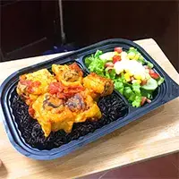 Hình ảnh Cơm Gạo Lứt Đậu Nhồi Thịt Gà Sốt Cà Chua