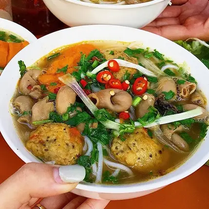 Hình ảnh Bánh đa trắng cá cay bát
