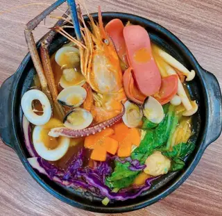 Hình ảnh Mì cay hải sản