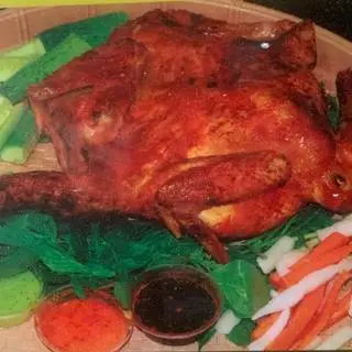 Hình ảnh Gà nướng mắm nhĩ nguyên con