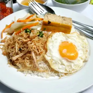Hình ảnh Cơm tấm bì chả trứng