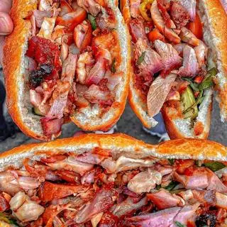 Hình ảnh Bánh mì phá lấu