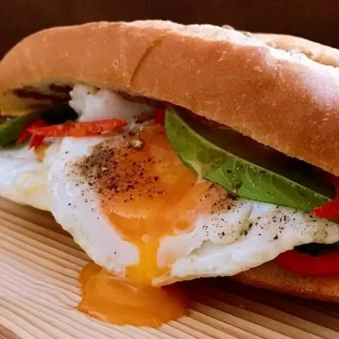 Hình ảnh Tiệm Bánh Mì & Gỏi Cuốn Cô Thành - Nguyễn Thái Sơn