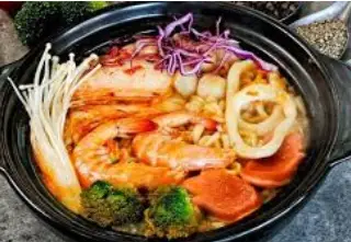 Hình ảnh Mì cay hải sản