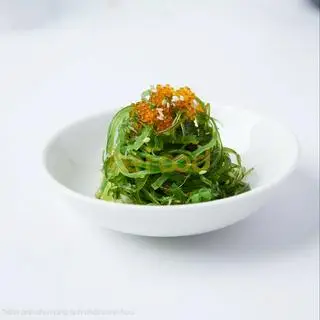 Hình ảnh Salad rong biển trứng cua
