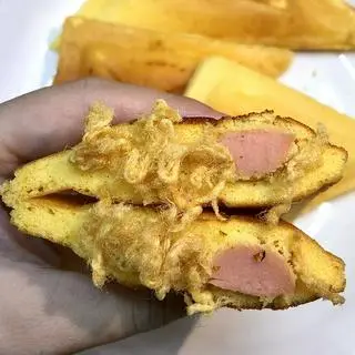 Hình ảnh Hotdog xúc xích chà bông