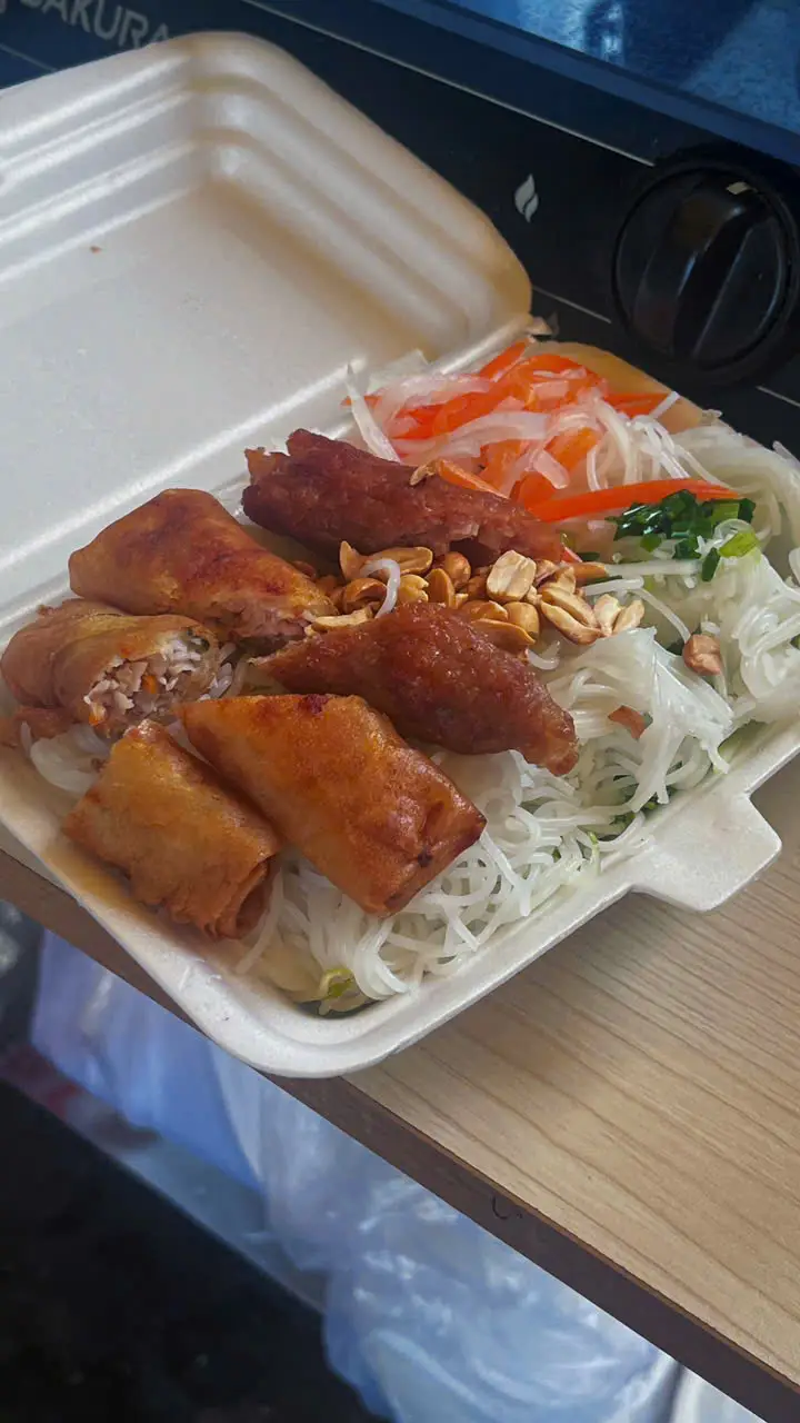 Hình ảnh Bún nem nướng