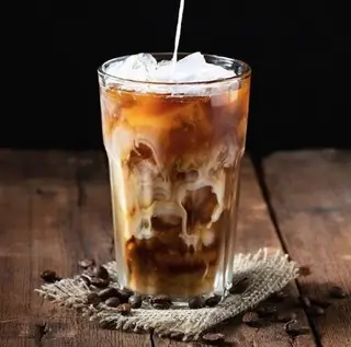 Hình ảnh Bạc sỉu đá