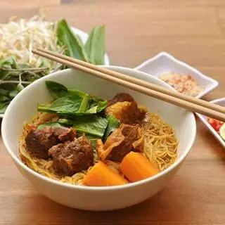Hình ảnh Mì gói bò kho