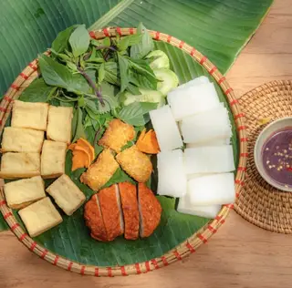 Hình ảnh Bún đậu chả mực