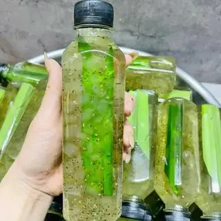 Hình ảnh Nha đam đường phèn hạt chia chai nhà làm