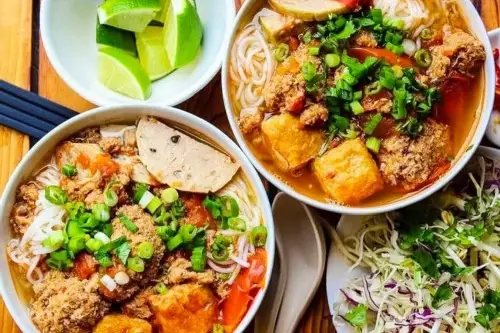 Hình ảnh Hủ Tiếu & Bún Riêu Cô Hai - Huỳnh Tấn Phát