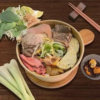 Hình ảnh Bún bò giò chả