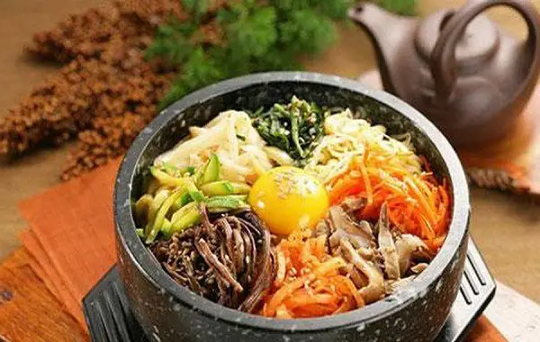 Hình ảnh Cơm trộn thập cẩm