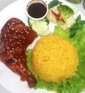 Hình ảnh Cơm gà sốt cay