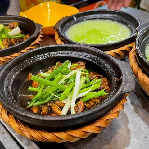 Hình ảnh CHÁO ẾCH A ĐEN - Cách Mạng Tháng 8