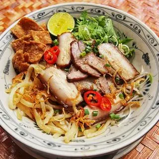 Hình ảnh Mì Quảng xá xíu