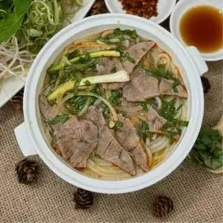 Hình ảnh Bún bò Huế - Nạm