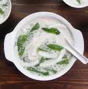 Hình ảnh Chè thạch dừa siro dâu