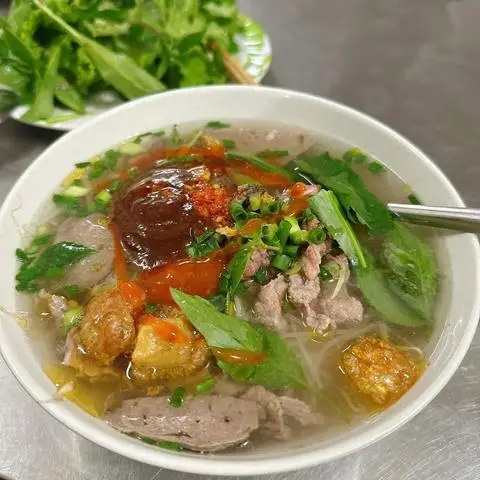 Hình ảnh Tâm Ký - Hoàng Ngân