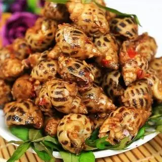 Hình ảnh Ốc hương cháy tỏi