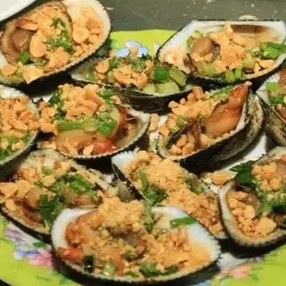Hình ảnh Sò lông nướng mỡ hành