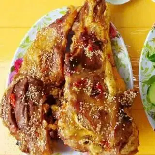 Hình ảnh Má heo nướng muối ớt