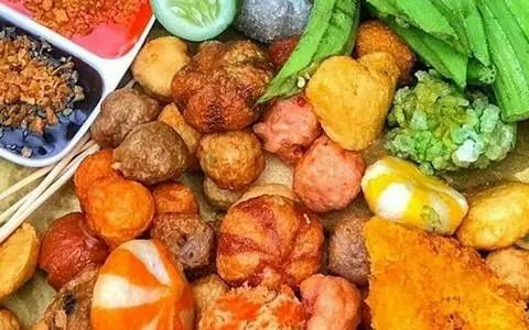 Hình ảnh Ăn Vặt Vườn Lài - Cá Viên Chiên & Vịt Lộn Nước Dừa - Vườn Lài