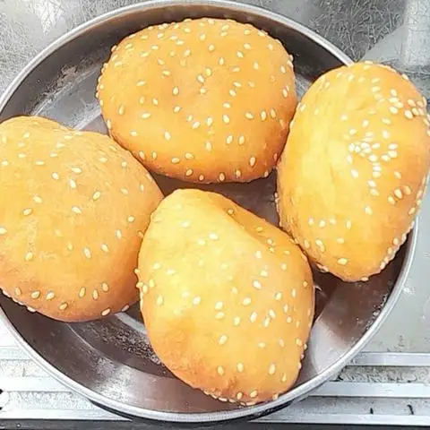 Hình ảnh Bánh Tiêu - Tôn Thất Hiệp
