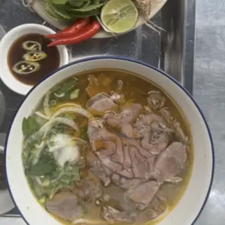 Hình ảnh Bún bò nạm