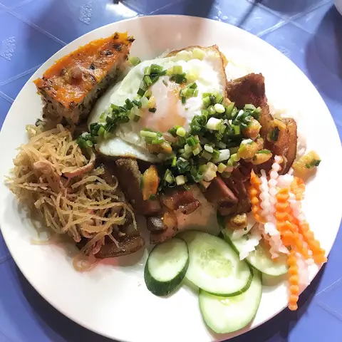 Hình ảnh Cơm Tấm Sài Gòn Bơ - Cách Mạng Tháng 8