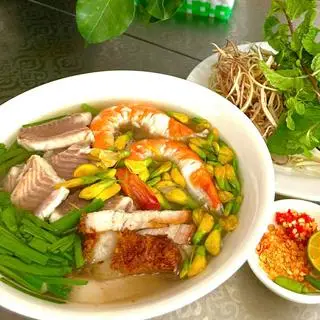 Hình ảnh Bún nước lèo đặc biệt