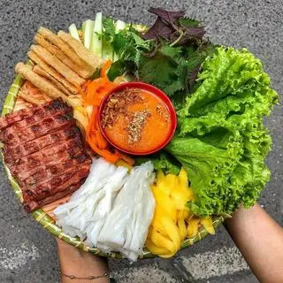 Hình ảnh Combo cuốn 3 người ăn