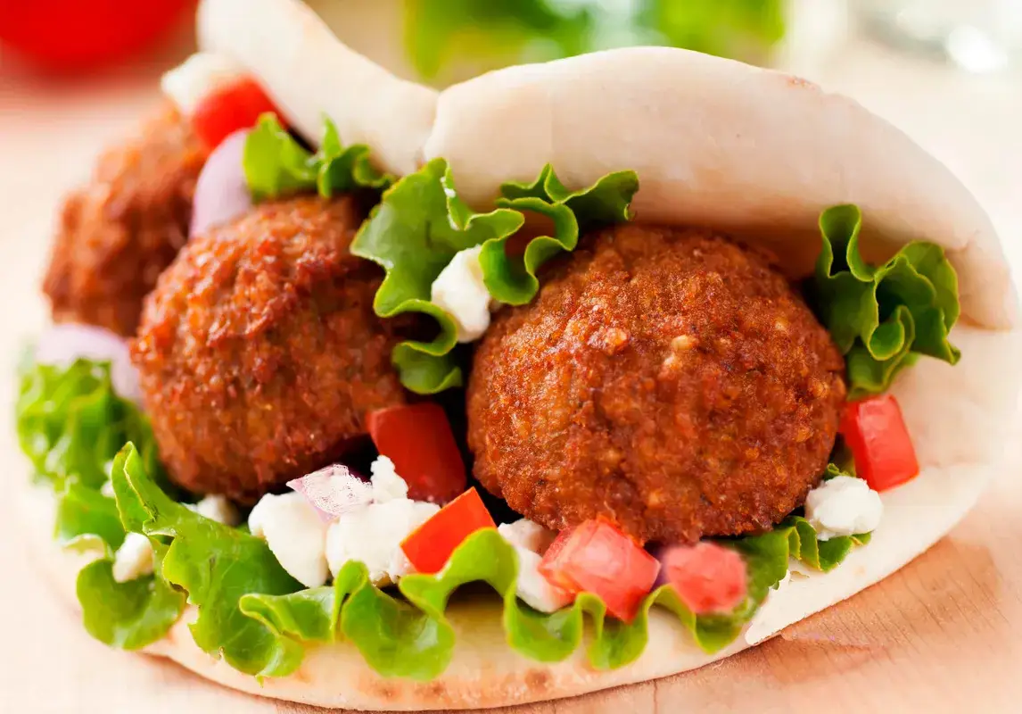 Hình ảnh Bánh Mì Burger, Kebab Falafel & Smoothies - Gotcha Saigon - Đề Thám