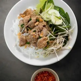Hình ảnh Bún thịt xào heo