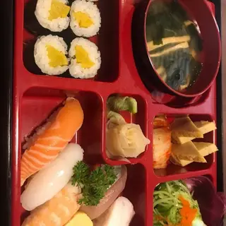 Hình ảnh Set Cơm Sushi Tổng Hợp