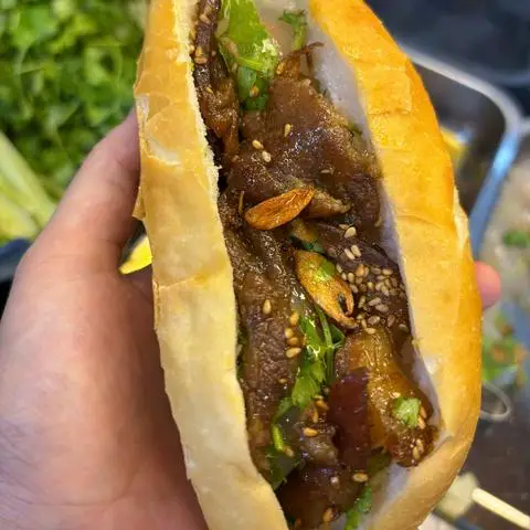 Hình ảnh Mô.ning - Bánh Mì Xíu Huế - Thân Nhân Trung