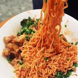 Hình ảnh Mì trộn tóp mỡ