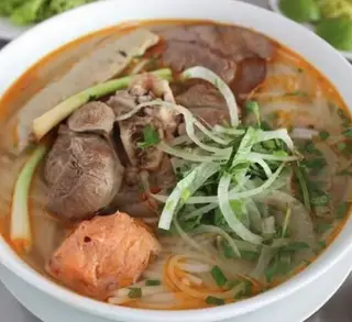 Hình ảnh Bún bò Huế thường