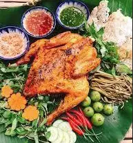 Hình ảnh Gà nướng nguyên con