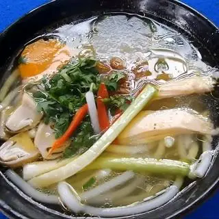 Hình ảnh Bánh canh gà xé thập cẩm
